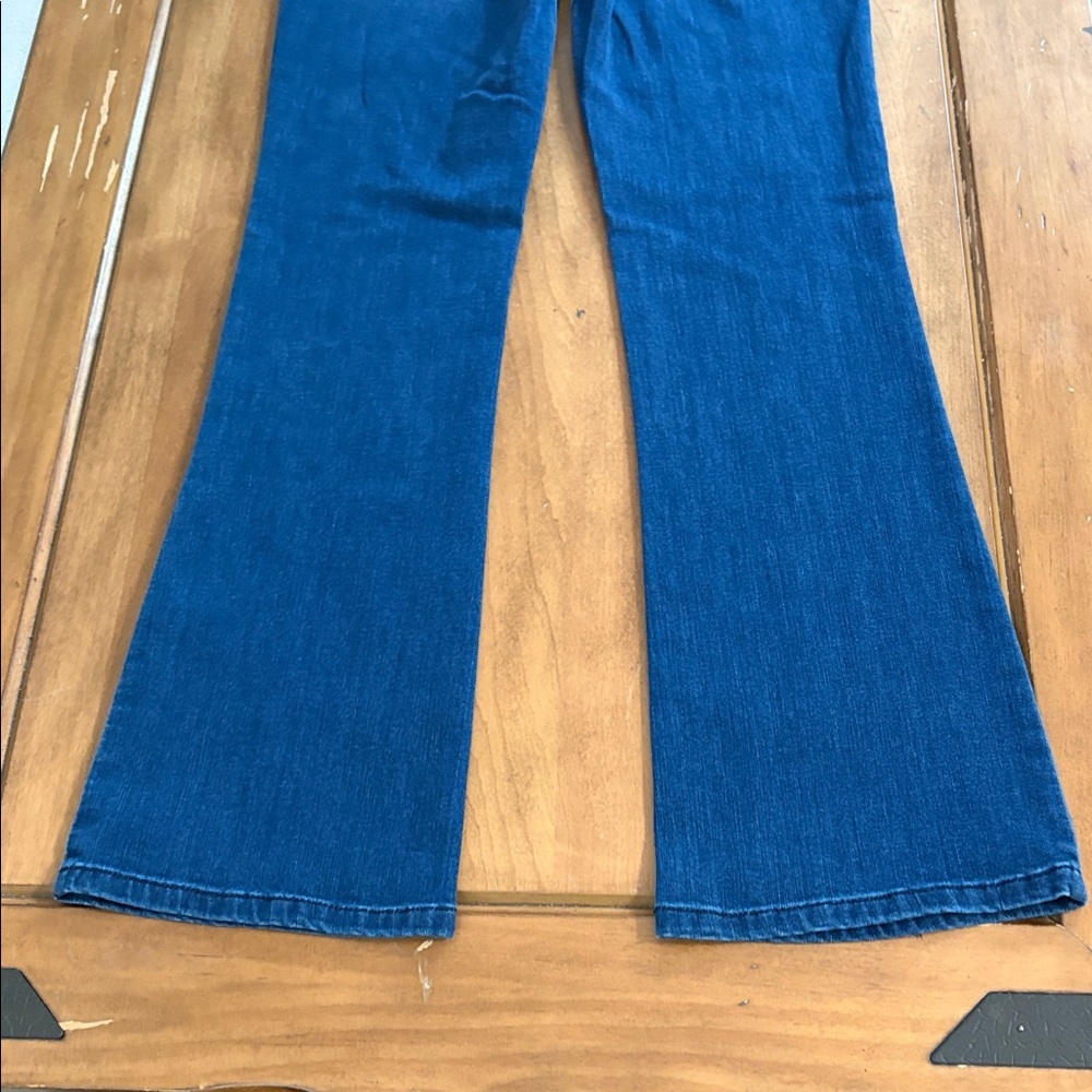 Democracy NWT Absolution Itty Bitty Boot Jeans Size 6 - Picture 13 of 14